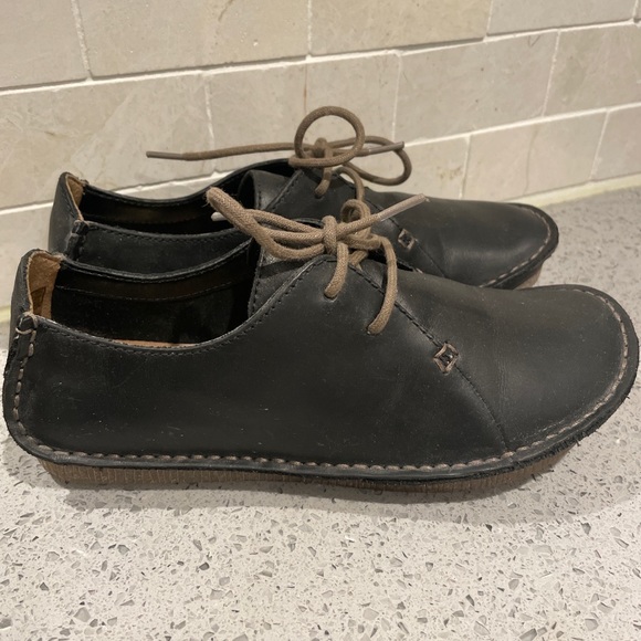 Clarks leather shoes - janey mae - Picture 2 of 5